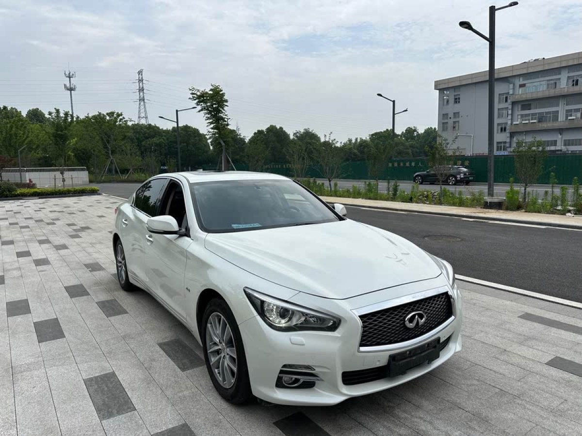 英菲尼迪 Q50L  2016款 2.0T 悅享版圖片