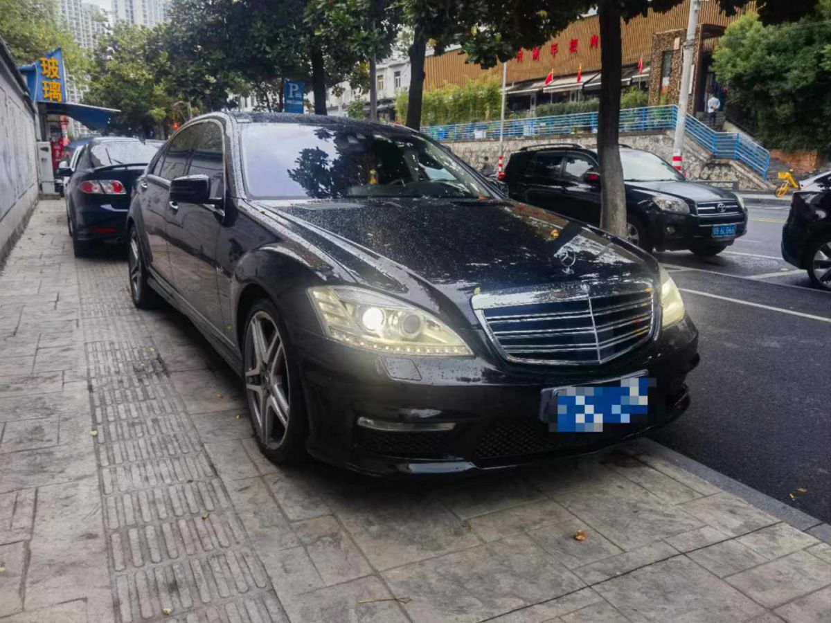 奔馳 C級(jí) AMG  2012款 C63 AMG 6.2 動(dòng)感型圖片