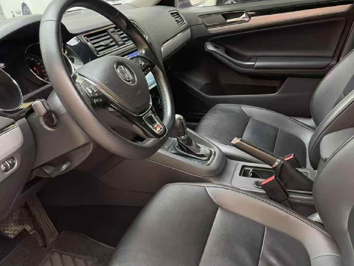 大眾 速騰  2018款 180TSI DSG臻享版圖片