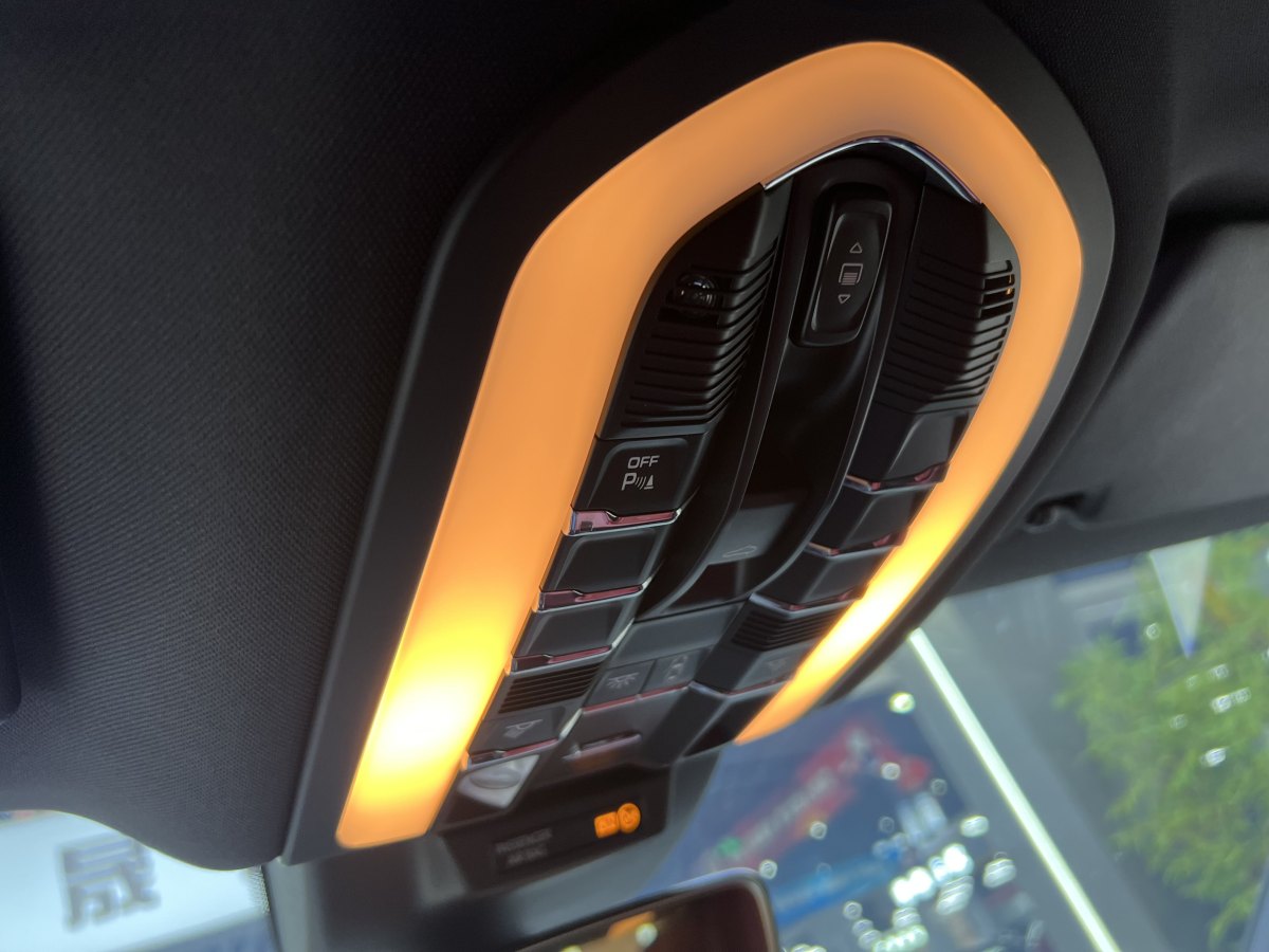 保時(shí)捷 Macan  2023款 Macan 2.0T圖片