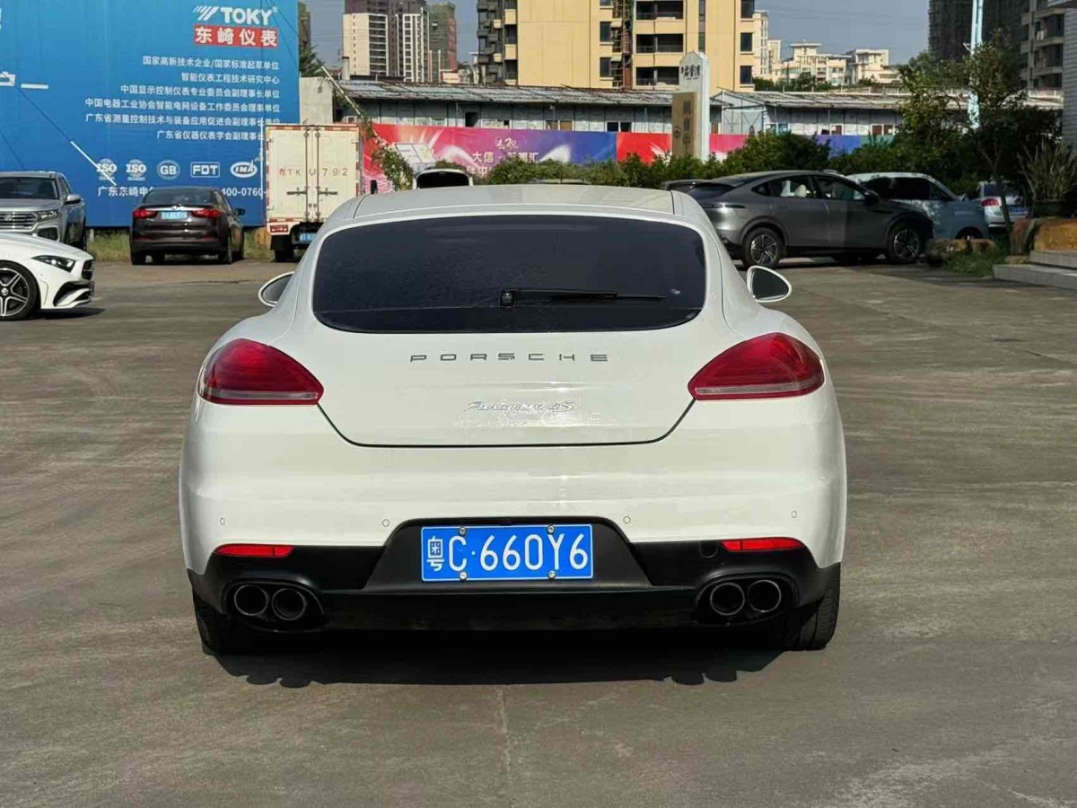 2015年2月保時(shí)捷 Panamera  2014款 Panamera 3.0T