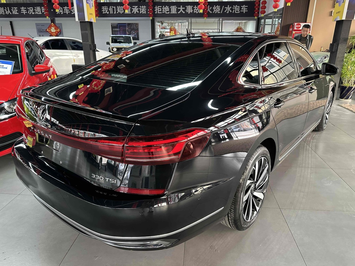 大眾 帕薩特  2022款 330TSI 尊貴版圖片