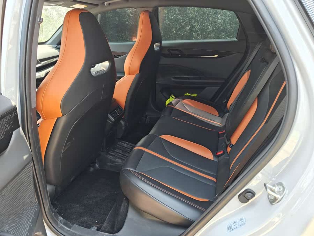 長安 長安UNI-V  2024款 1.5T 尊貴運動型圖片