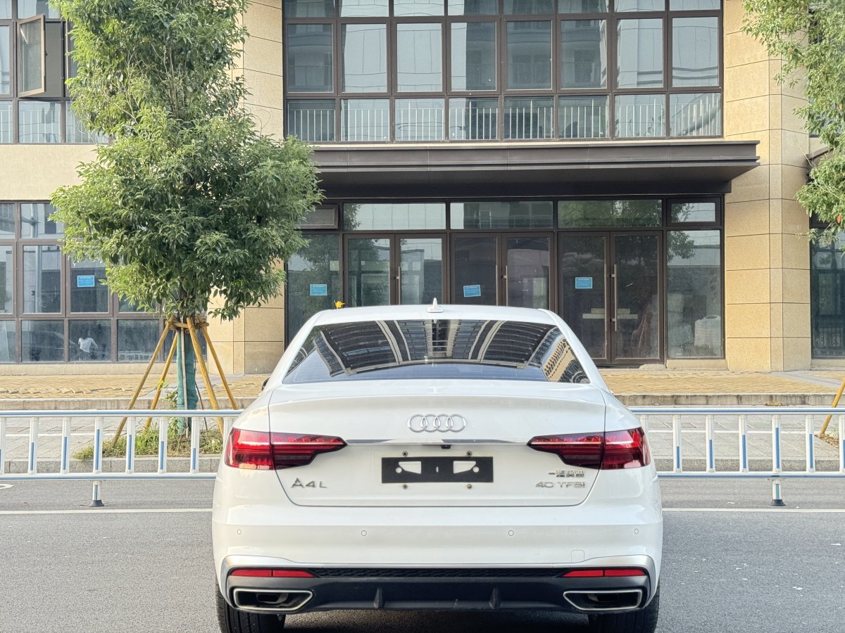 2021年11月奧迪 奧迪A4L  2020款 40 TFSI 時(shí)尚動(dòng)感型