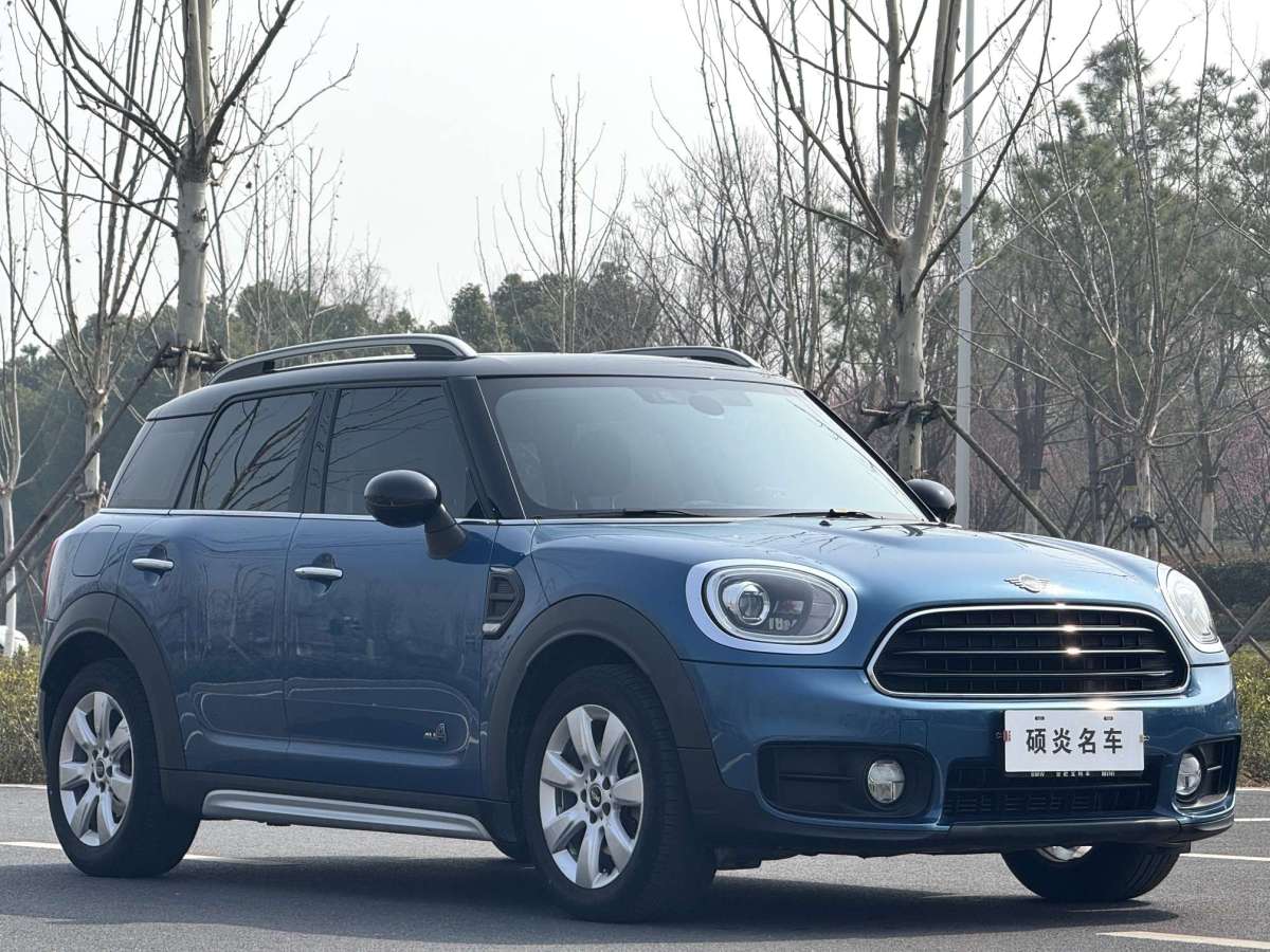 2019年8月MINI COUNTRYMAN  2019款 1.5T COOPER ALL4 經(jīng)典派周末旅行版