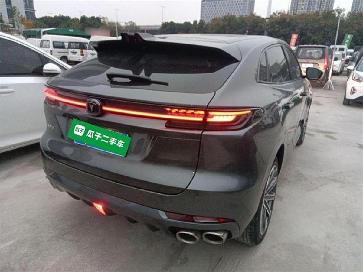 長(zhǎng)安 長(zhǎng)安UNI-K  2021款 2.0T 尊貴型圖片