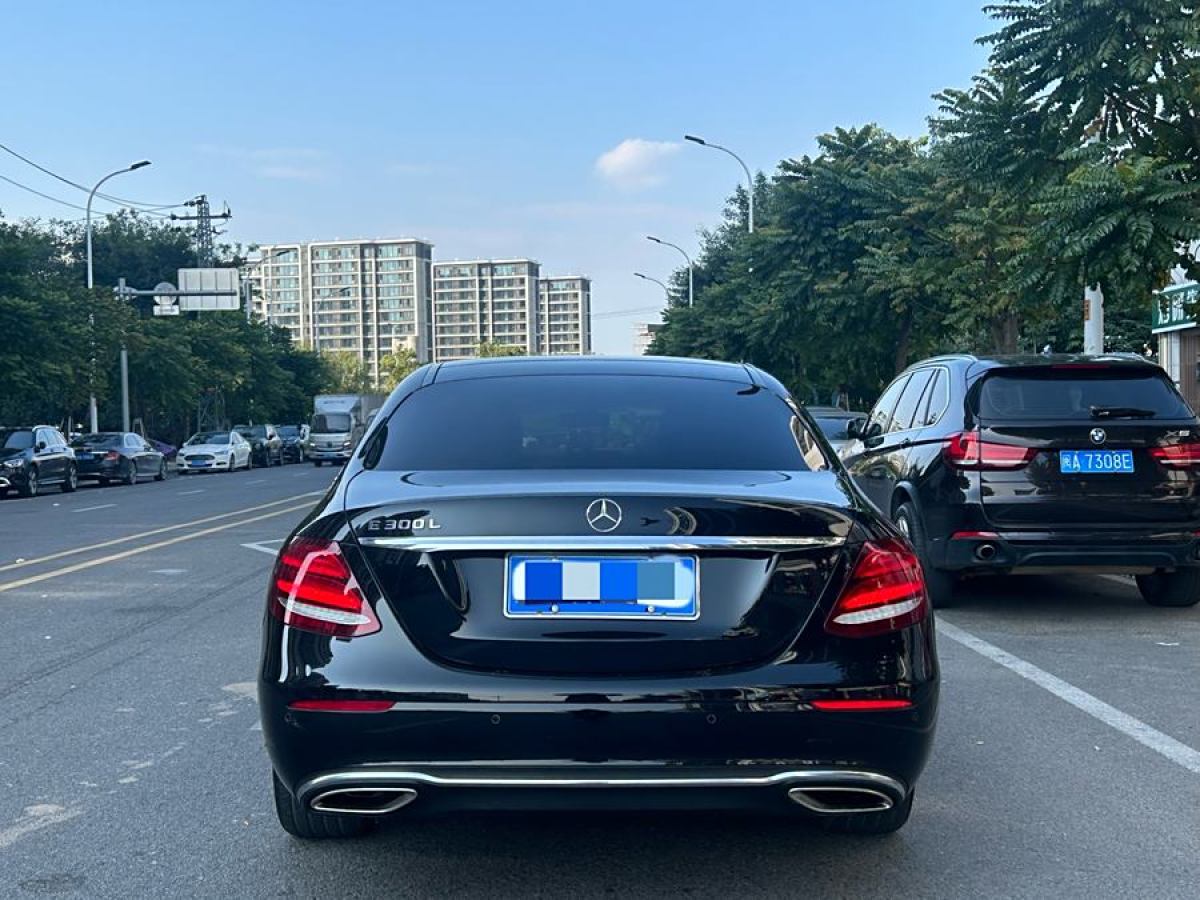 奔馳 奔馳E級(jí)  2019款 改款 E 300 L 時(shí)尚型圖片