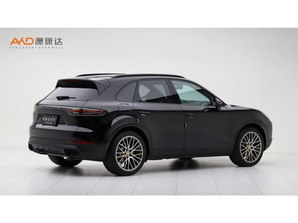 保時(shí)捷 Cayenne  2023款 Cayenne 3.0T 鉑金版圖片