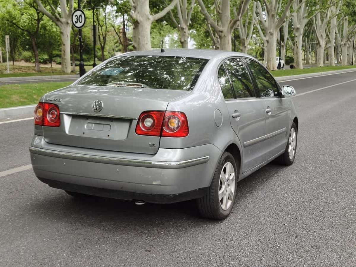 大眾 Polo  2009款 勁取 1.6L 手動(dòng)雅致版圖片