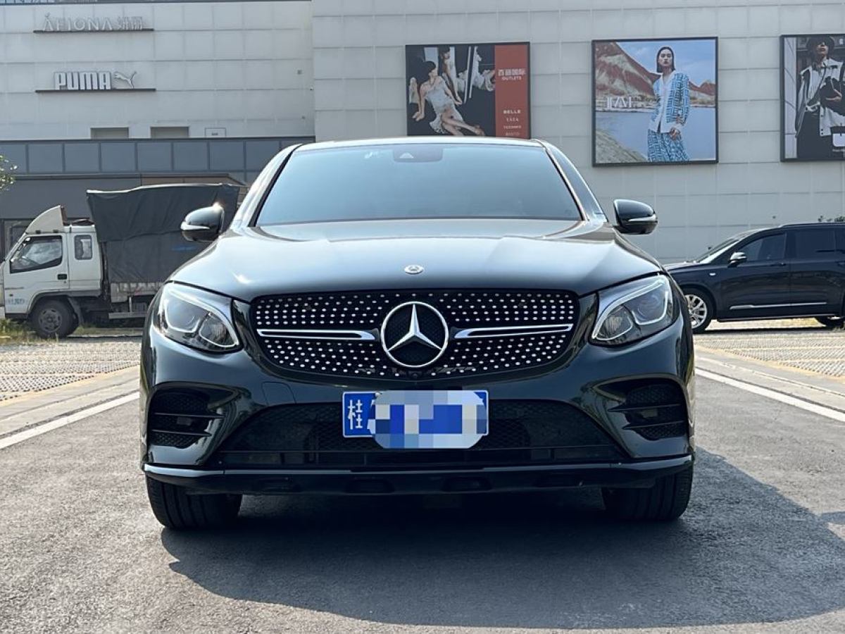 奔馳 奔馳GLC  2023款 改款 GLC 260 4MATIC 轎跑SUV圖片