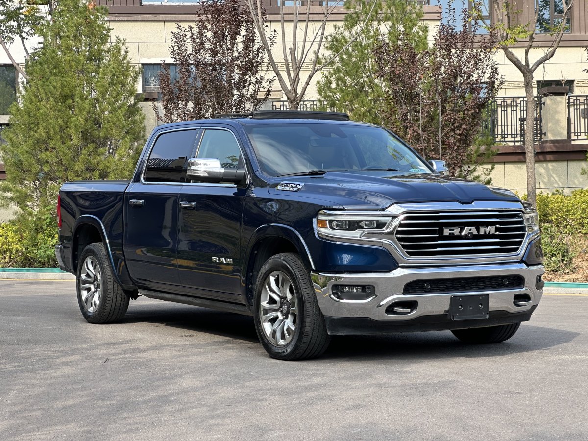 2019年5月道奇 Ram  2017款 长角号 5.7L 加长版