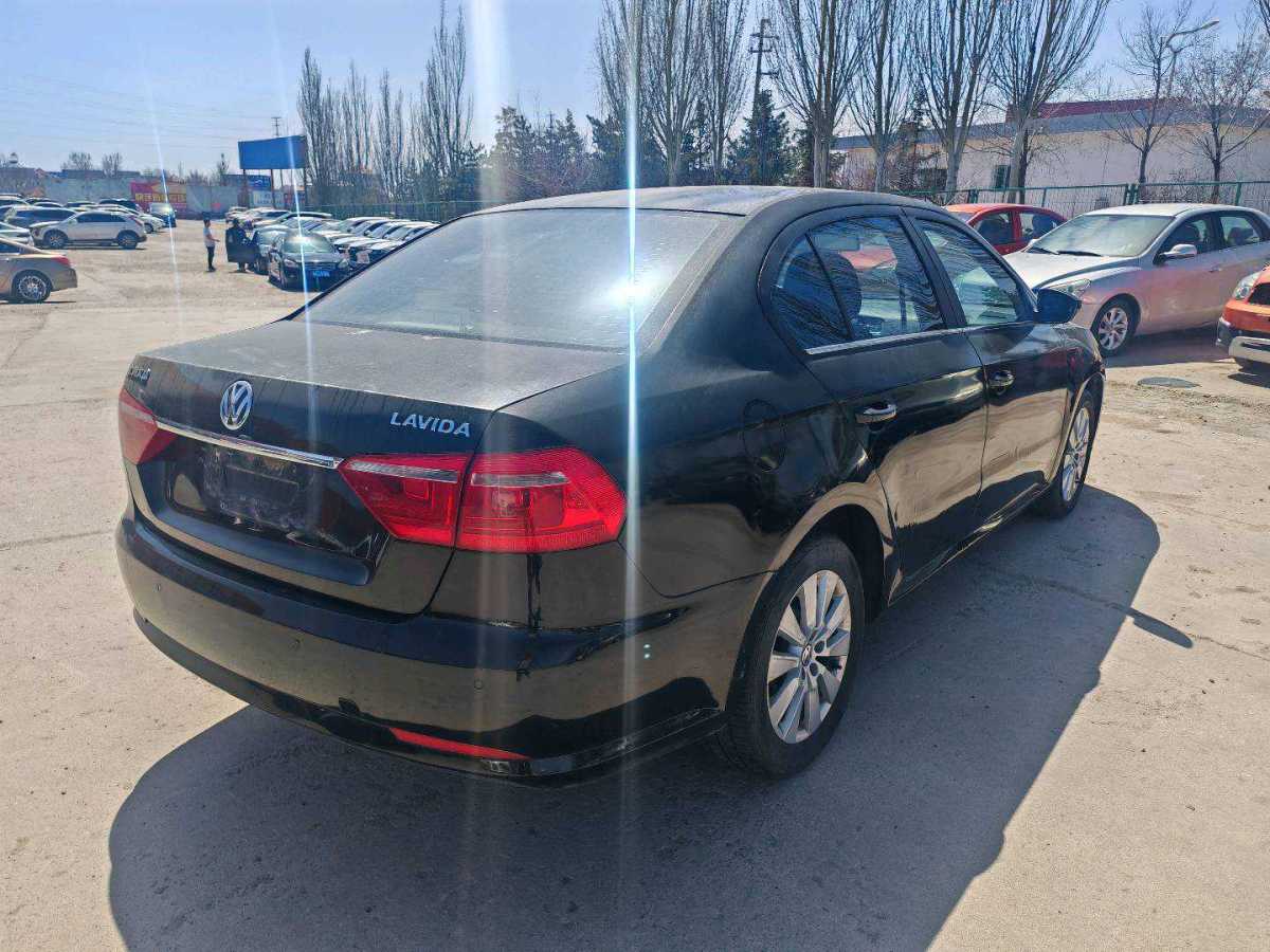 大眾 朗逸  2013款 改款經(jīng)典 1.6L 自動舒適版圖片