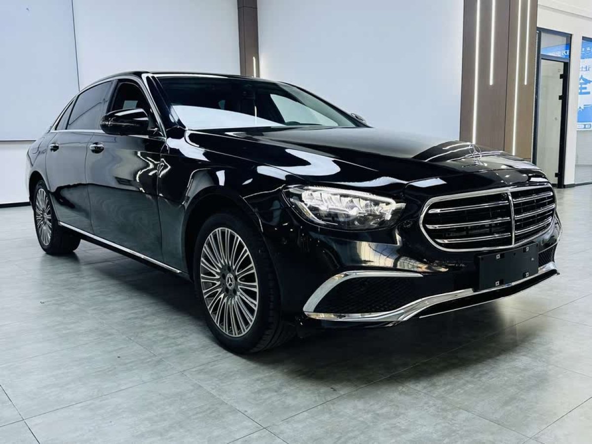 奔馳 奔馳E級(jí)  2023款 改款 E 300 L 時(shí)尚型圖片