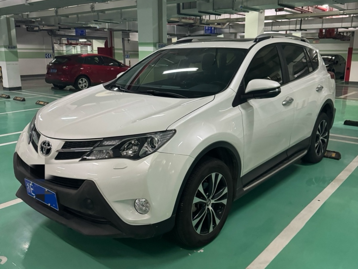 2015年4月豐田 RAV4榮放  2015款 2.5L 自動(dòng)四驅(qū)精英版