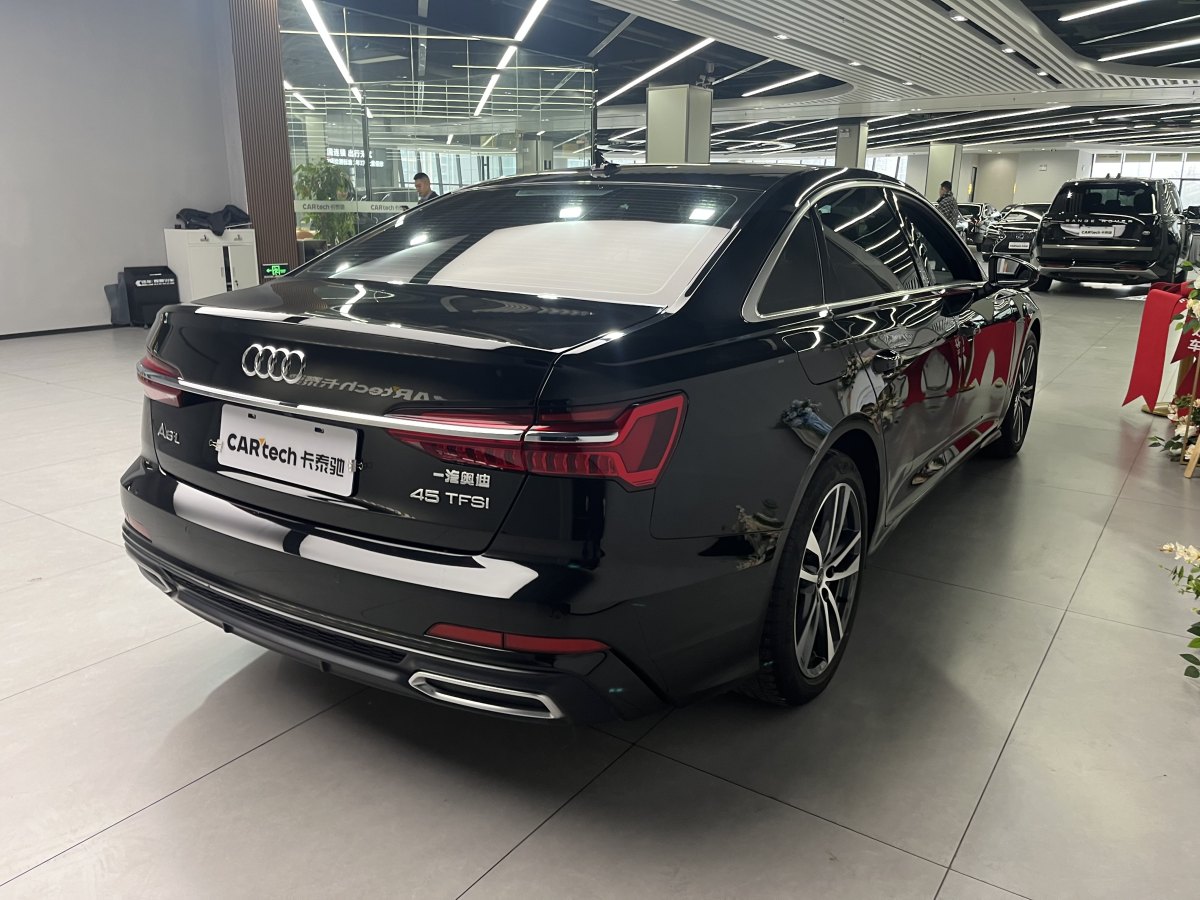 奧迪 奧迪A6L  2022款 40 TFSI 豪華動感型圖片