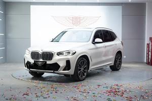 寶馬X3 寶馬 xDrive30i 領(lǐng)先型 M曜夜套裝