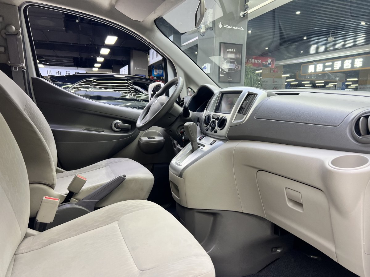 日產(chǎn) NV200  2018款 1.6L CVT豪華型圖片