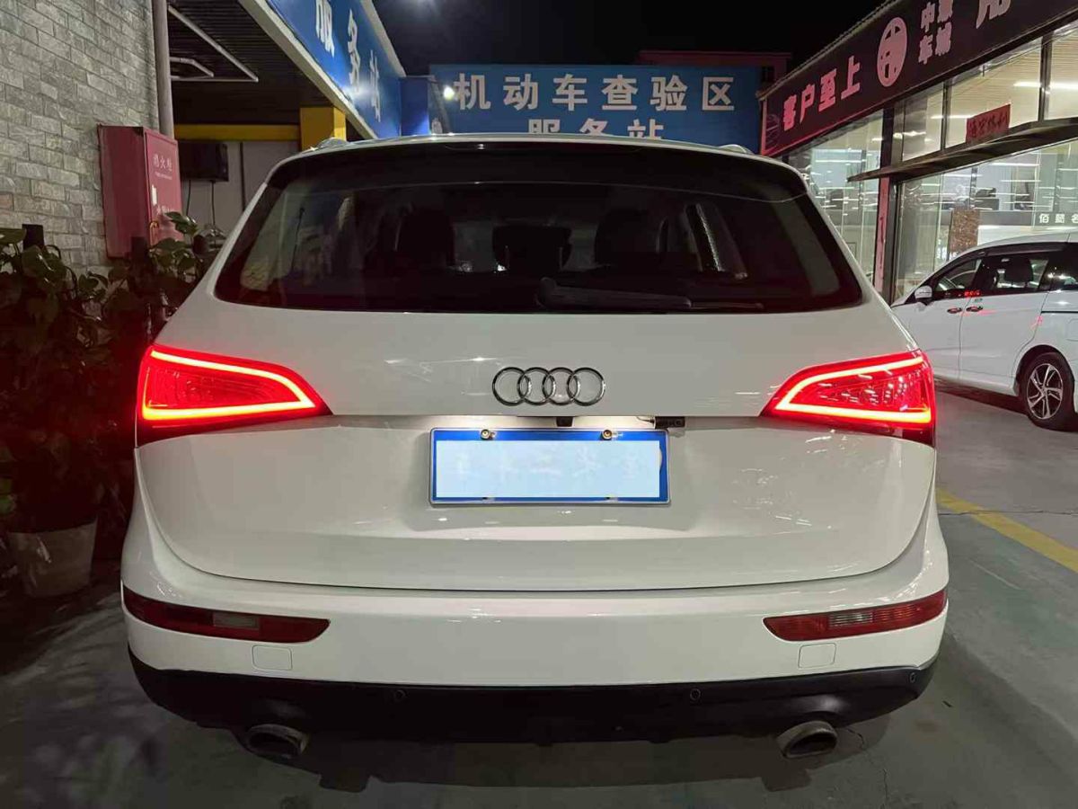 2013年1月奧迪 奧迪Q5  2013款 Q5 3.0TFSI 45TFSI Quattro 運(yùn)動(dòng)型