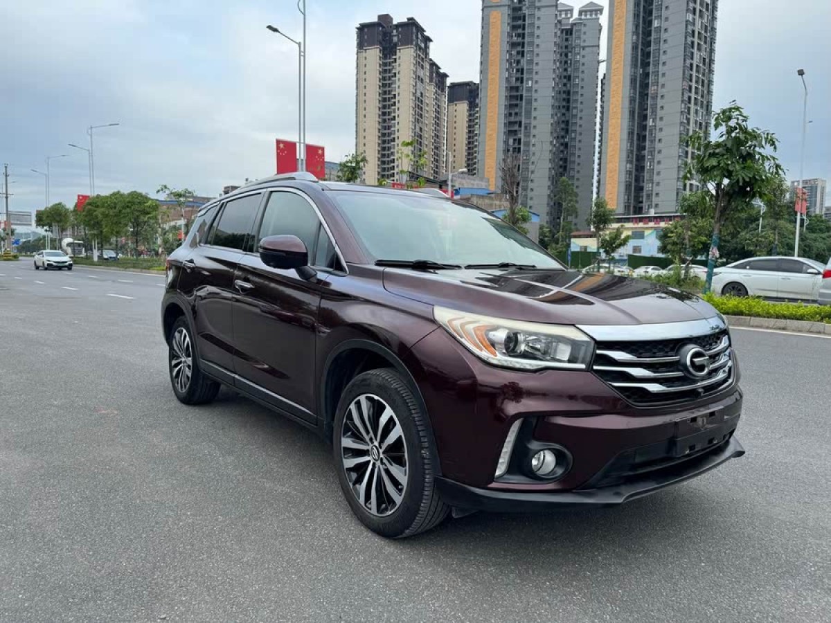 廣汽傳祺 GS4  2017款 235T 自動兩驅(qū)豪華智聯(lián)版圖片