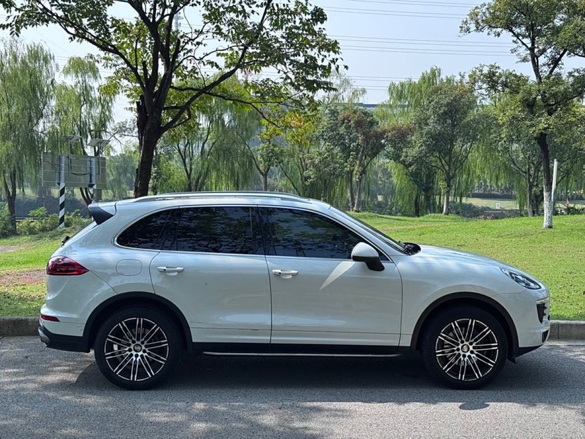 保時(shí)捷 Cayenne  2015款 Cayenne 3.0T圖片