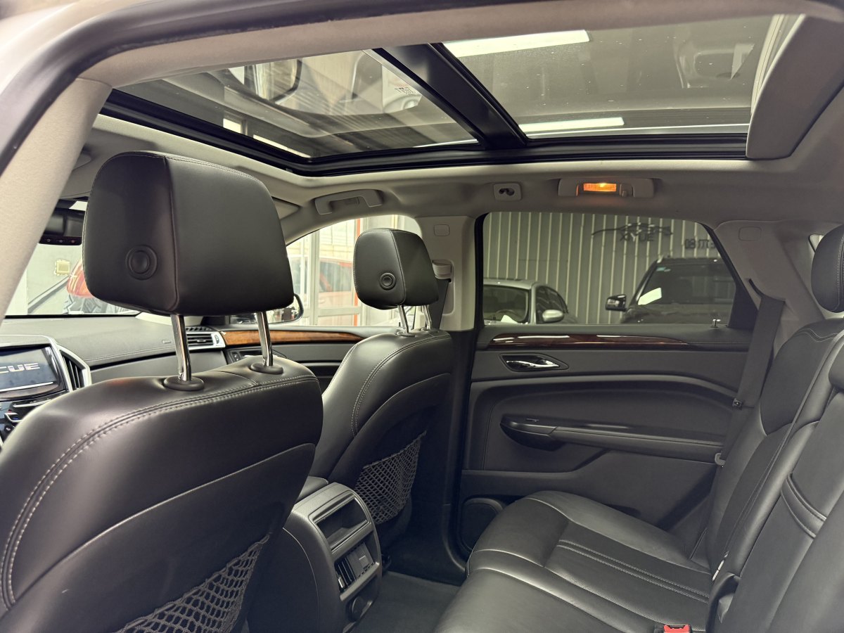 凱迪拉克 SRX  2013款 3.0L 領(lǐng)先型圖片