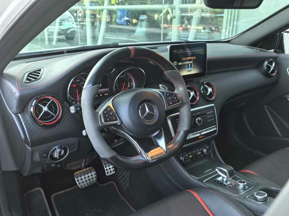 奔馳 奔馳A級(jí)AMG  2017款 AMG A 45 4MATIC圖片