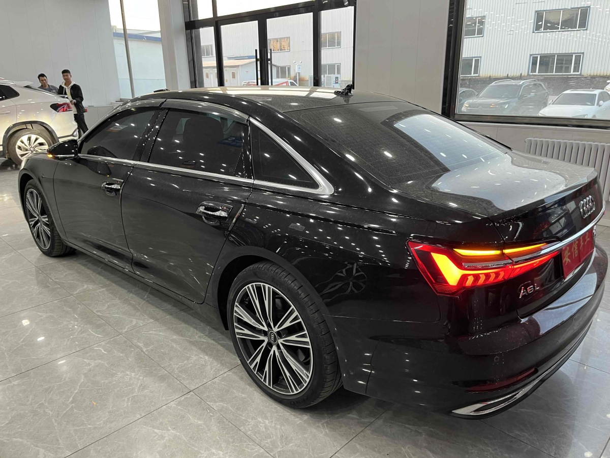 奧迪 奧迪A6L  2023款 改款 45 TFSI quattro 臻選致雅型圖片