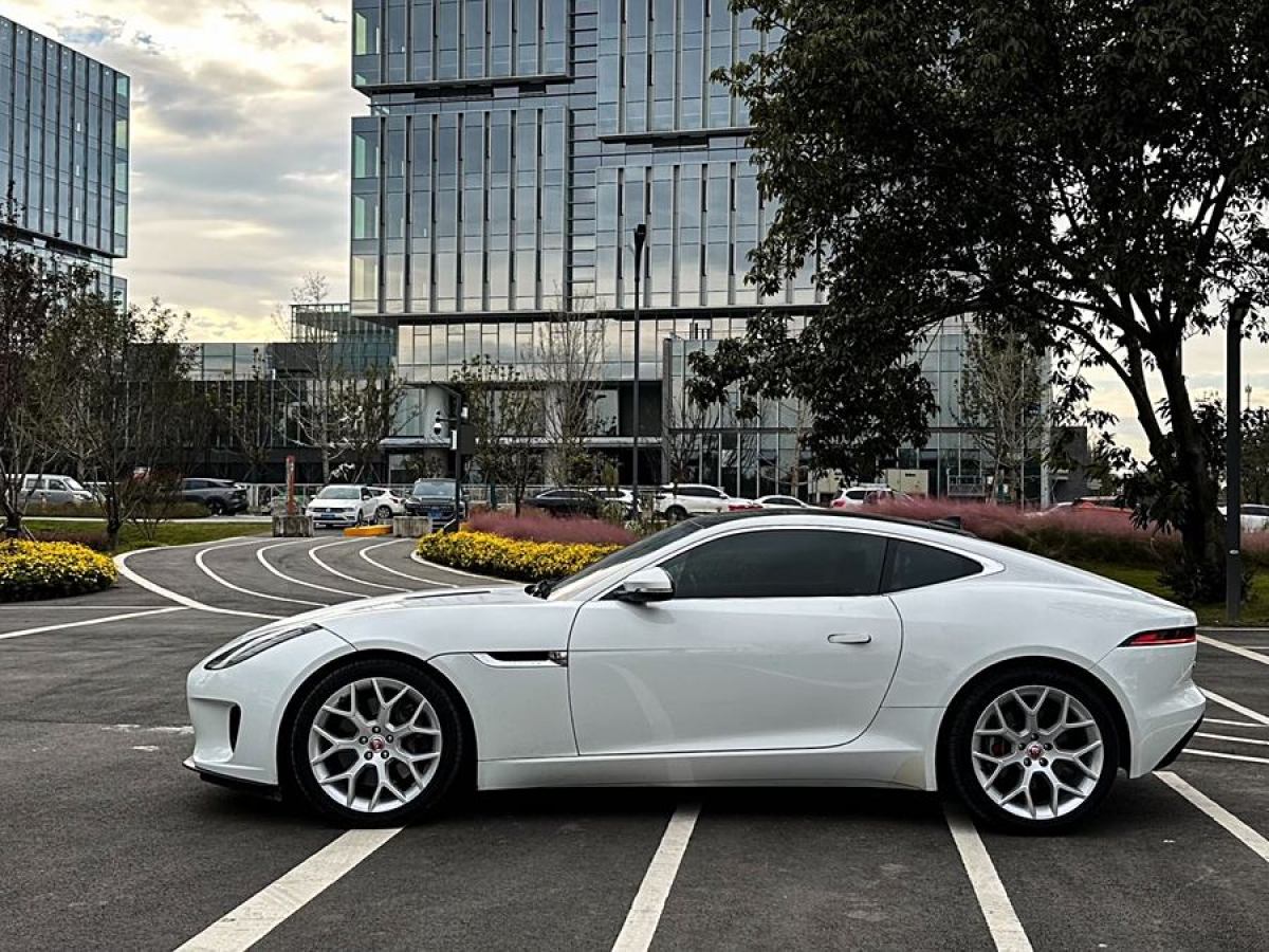 捷豹 F-TYPE  2018款 3.0T 硬頂版圖片