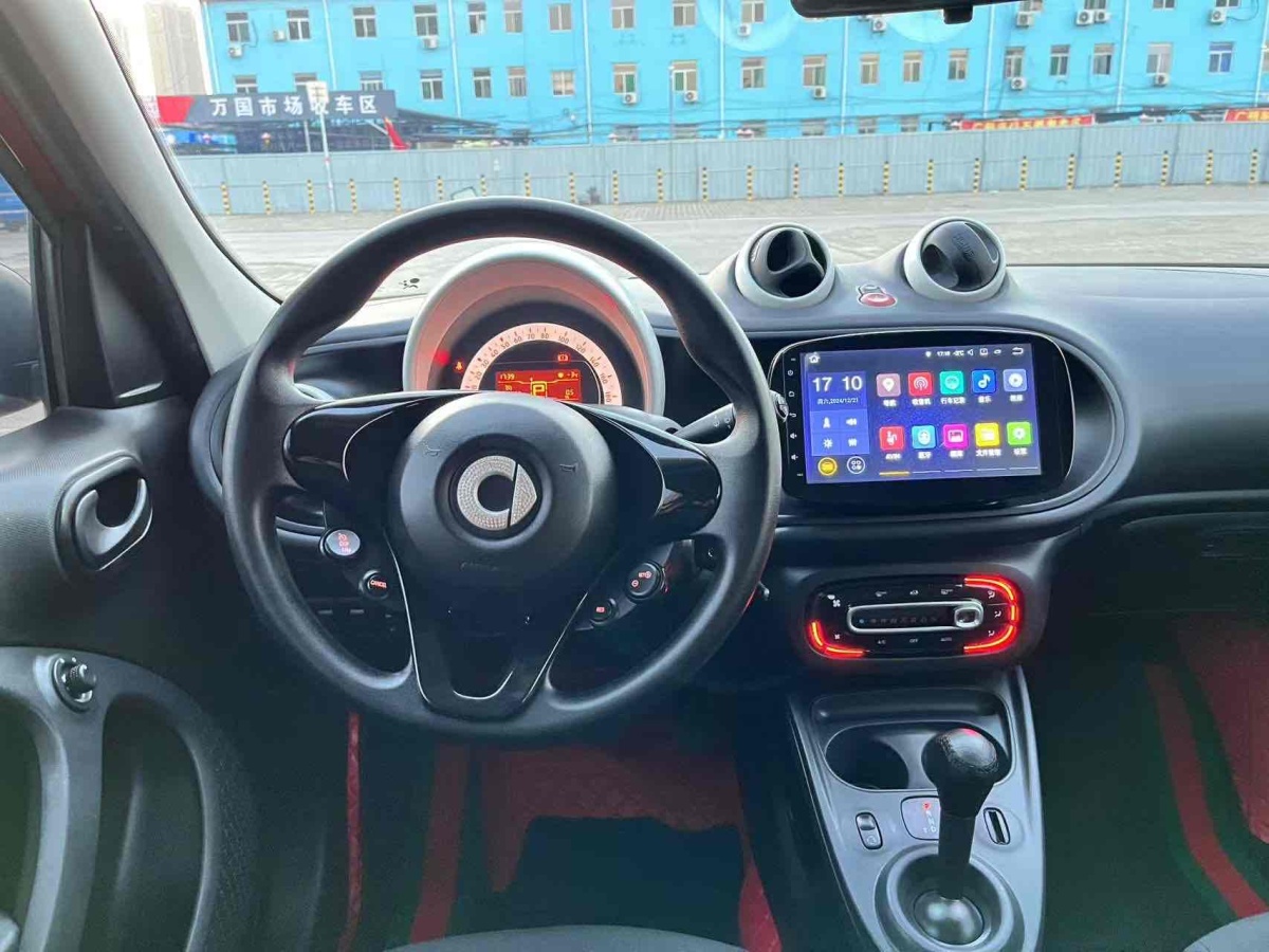 smart forfour  2016款 1.0L 52千瓦靈動版圖片