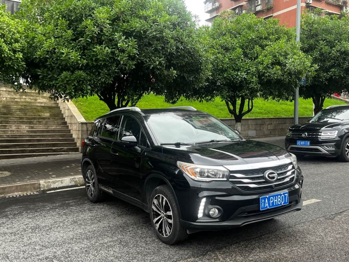 廣汽傳祺 GS4  2017款 235T 自動(dòng)兩驅(qū)豪華智聯(lián)版圖片