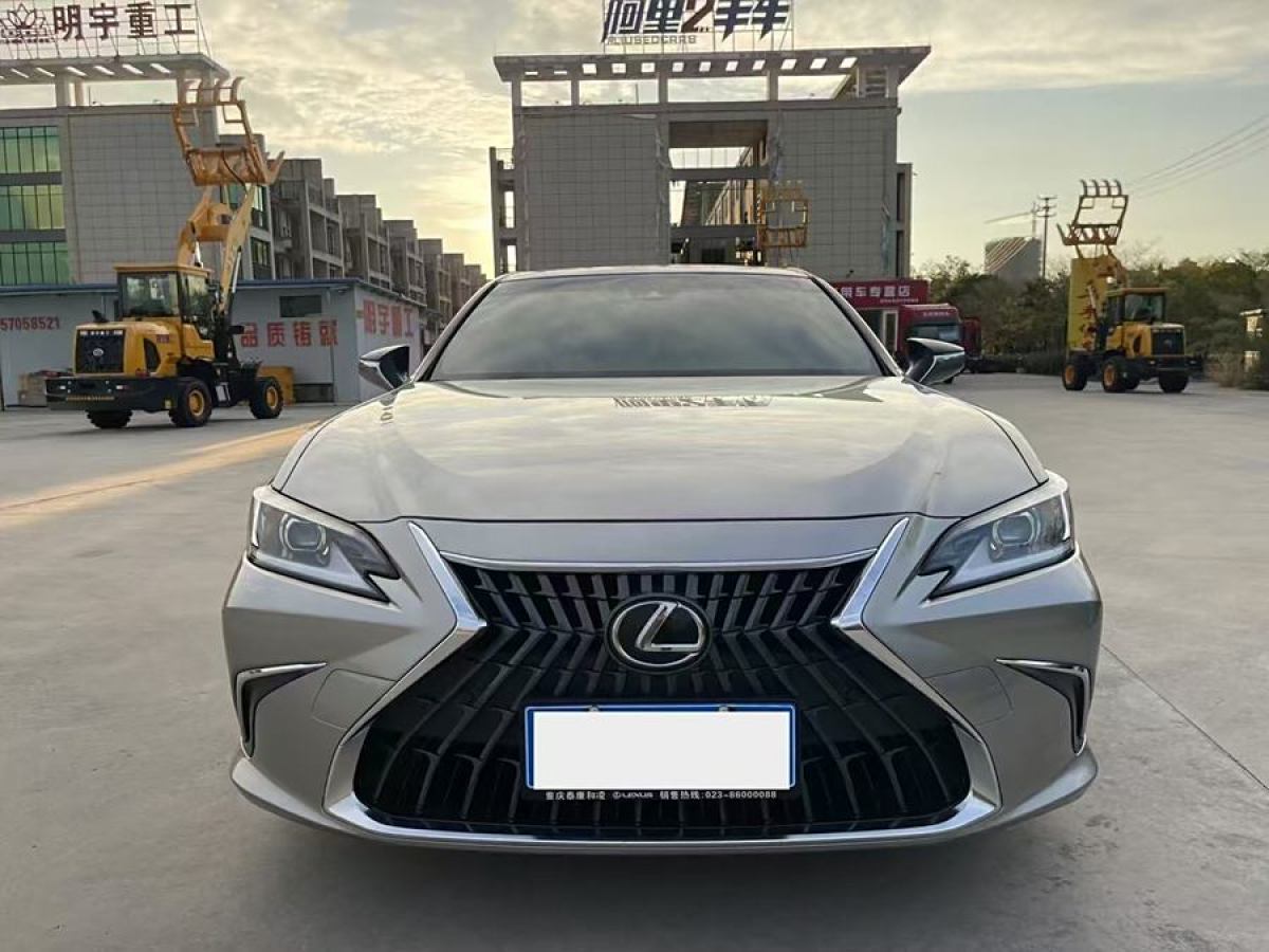 2022年6月雷克薩斯 ES  2021款 260 F SPORT