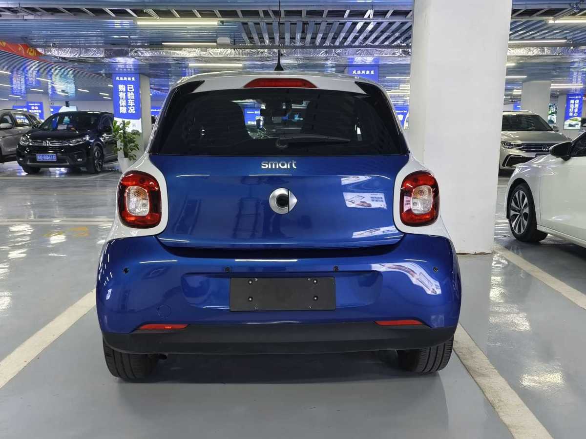 smart forfour  2016款 1.0L 52千瓦靈動(dòng)版圖片