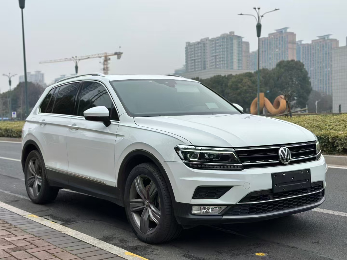 大眾 Tiguan  2017款 330TSI 四驅(qū)創(chuàng)睿型圖片