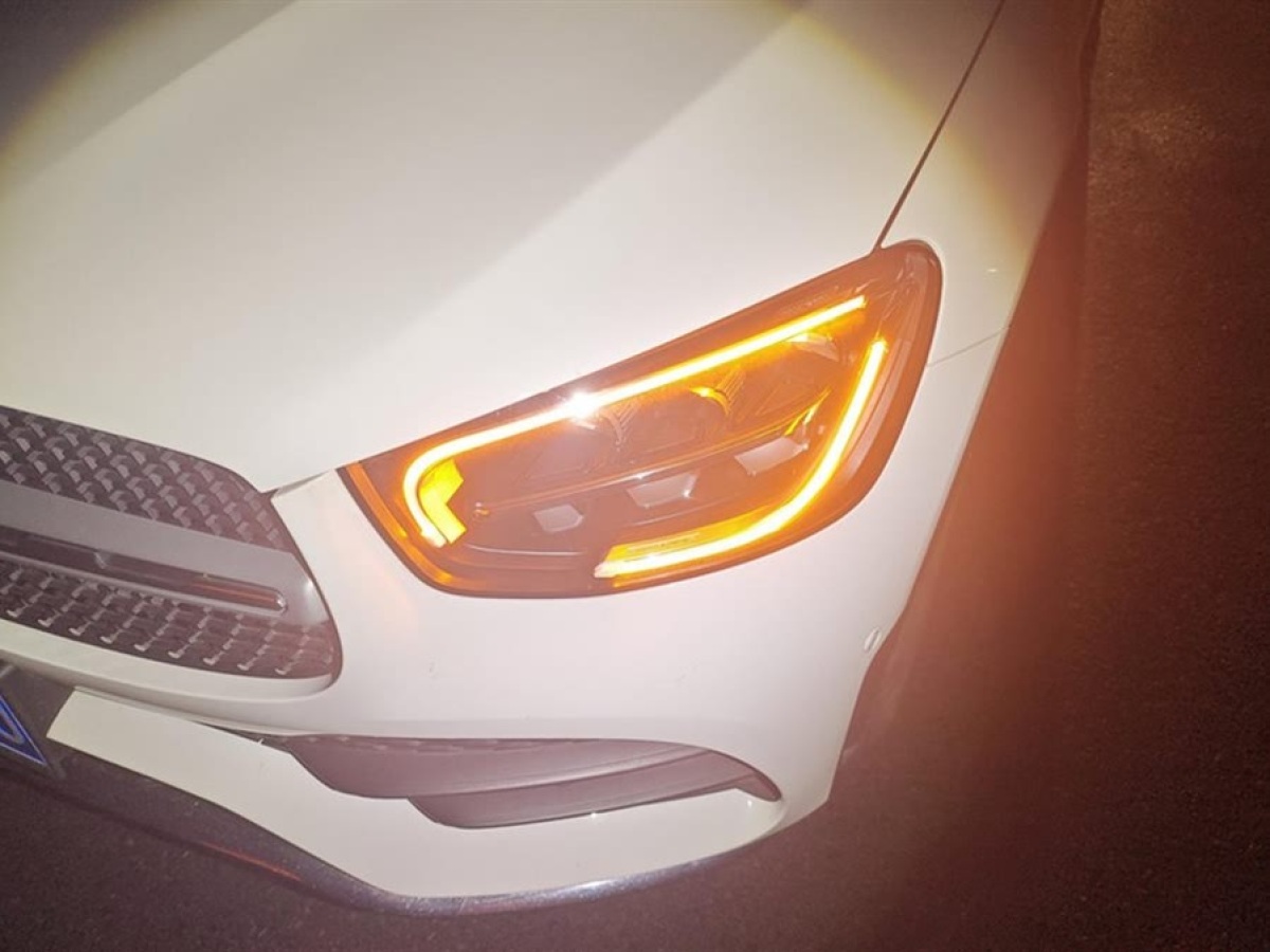 奔馳 奔馳GLC  2018款 改款 GLC 300 4MATIC 動感型圖片