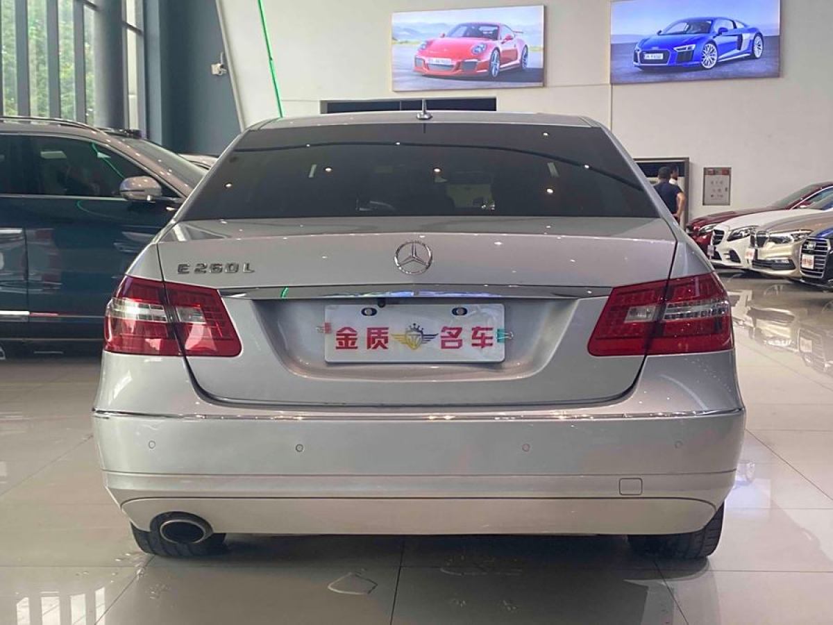 奔馳 奔馳E級  2013款 E 260 L CGI優(yōu)雅型圖片