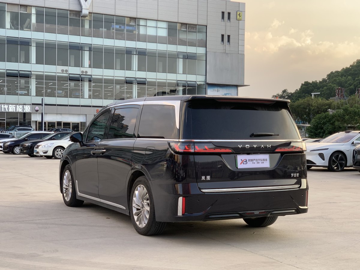 嵐圖 夢想家  2024款 PHEV 超長續(xù)航尊貴版圖片