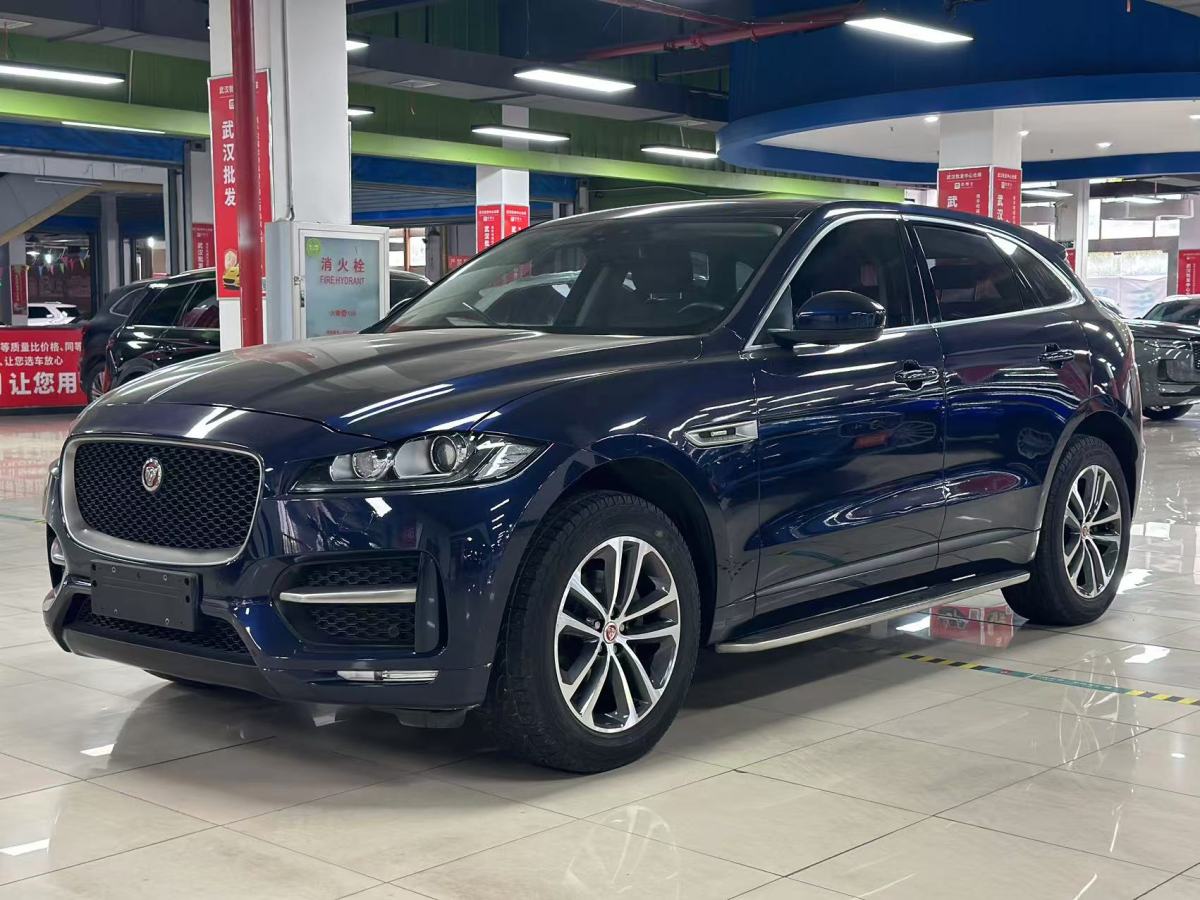 捷豹 F-PACE  2016款 2.0T 兩驅(qū)R-Sport運(yùn)動(dòng)版圖片