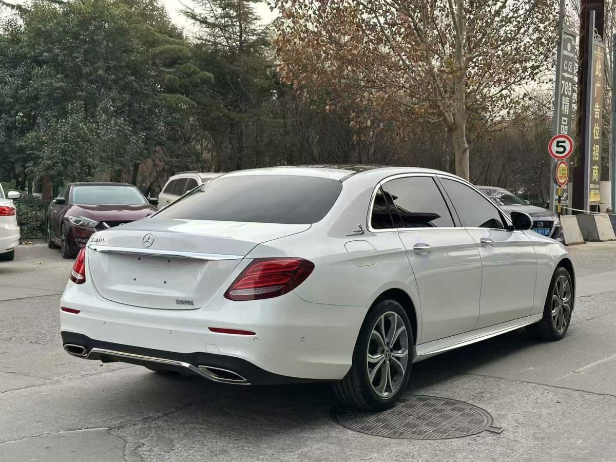 奔馳 奔馳E級(jí)  2020款 E 300 L 豪華型圖片