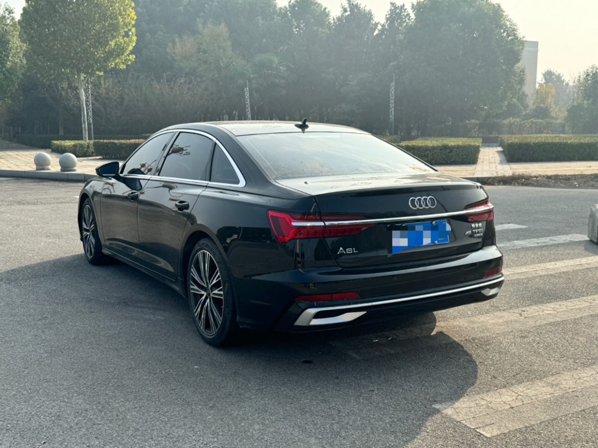 奧迪 奧迪A6L  2023款 45 TFSI 臻選動感型圖片