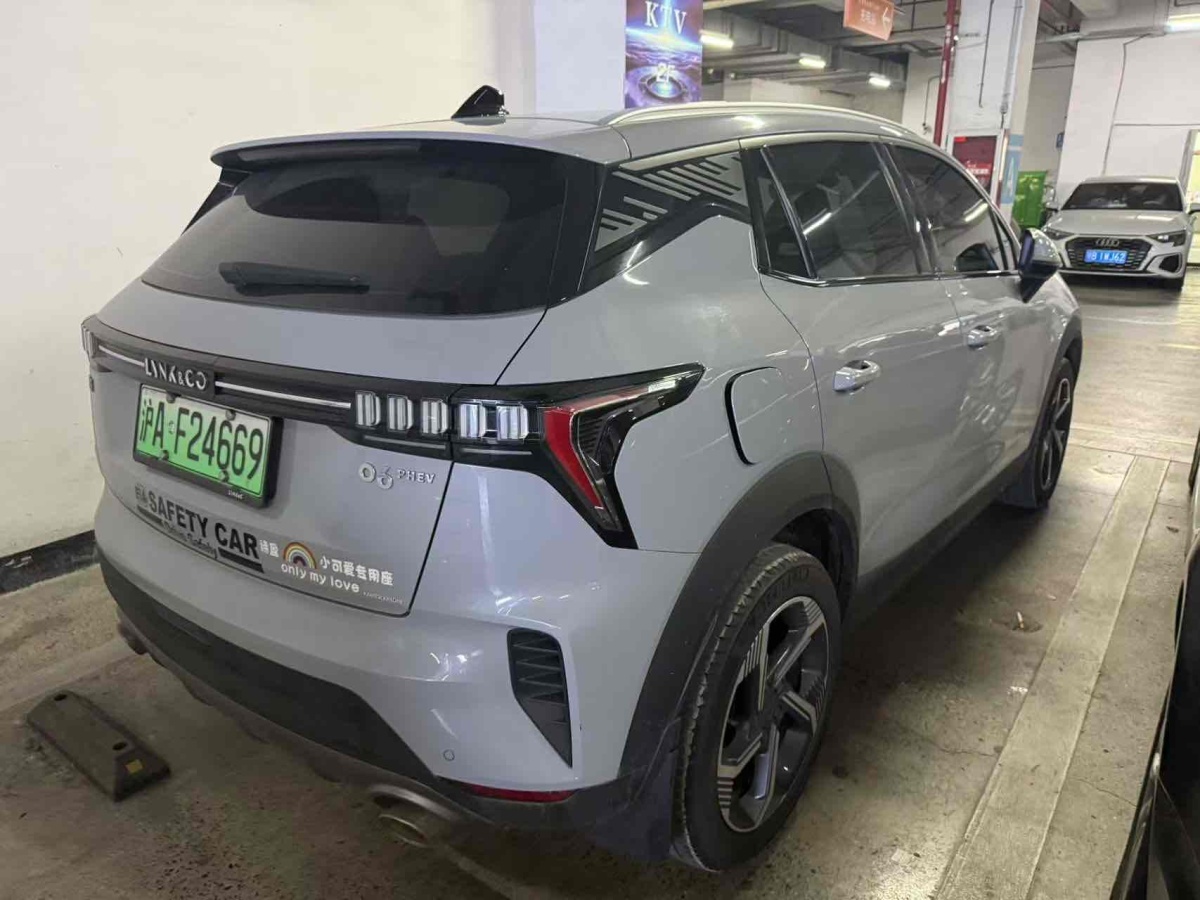 領(lǐng)克 領(lǐng)克06新能源  2022款 PHEV 84KM續(xù)航版 Pro圖片