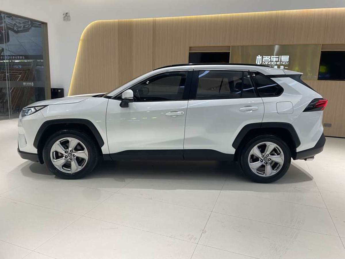 豐田 RAV4榮放  2021款 2.0L CVT兩驅(qū)風(fēng)尚PLUS版圖片