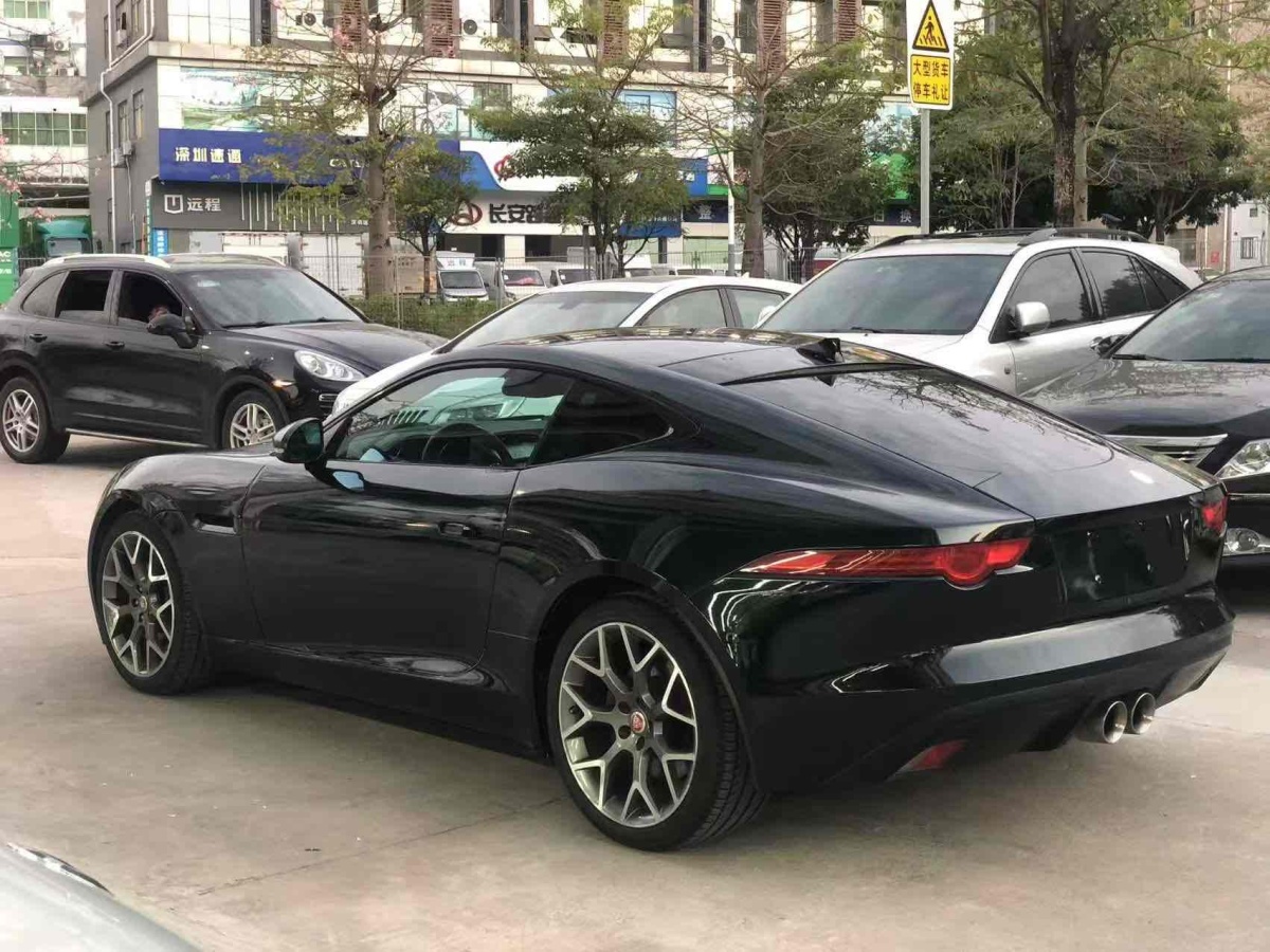 捷豹 F-TYPE  2016款 3.0T 硬頂版圖片