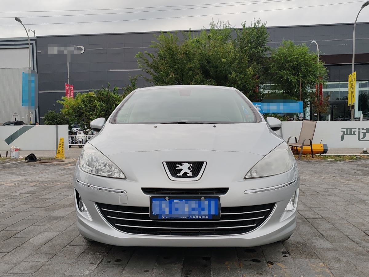 标致 408  2011款 2.0L 自动豪华版图片