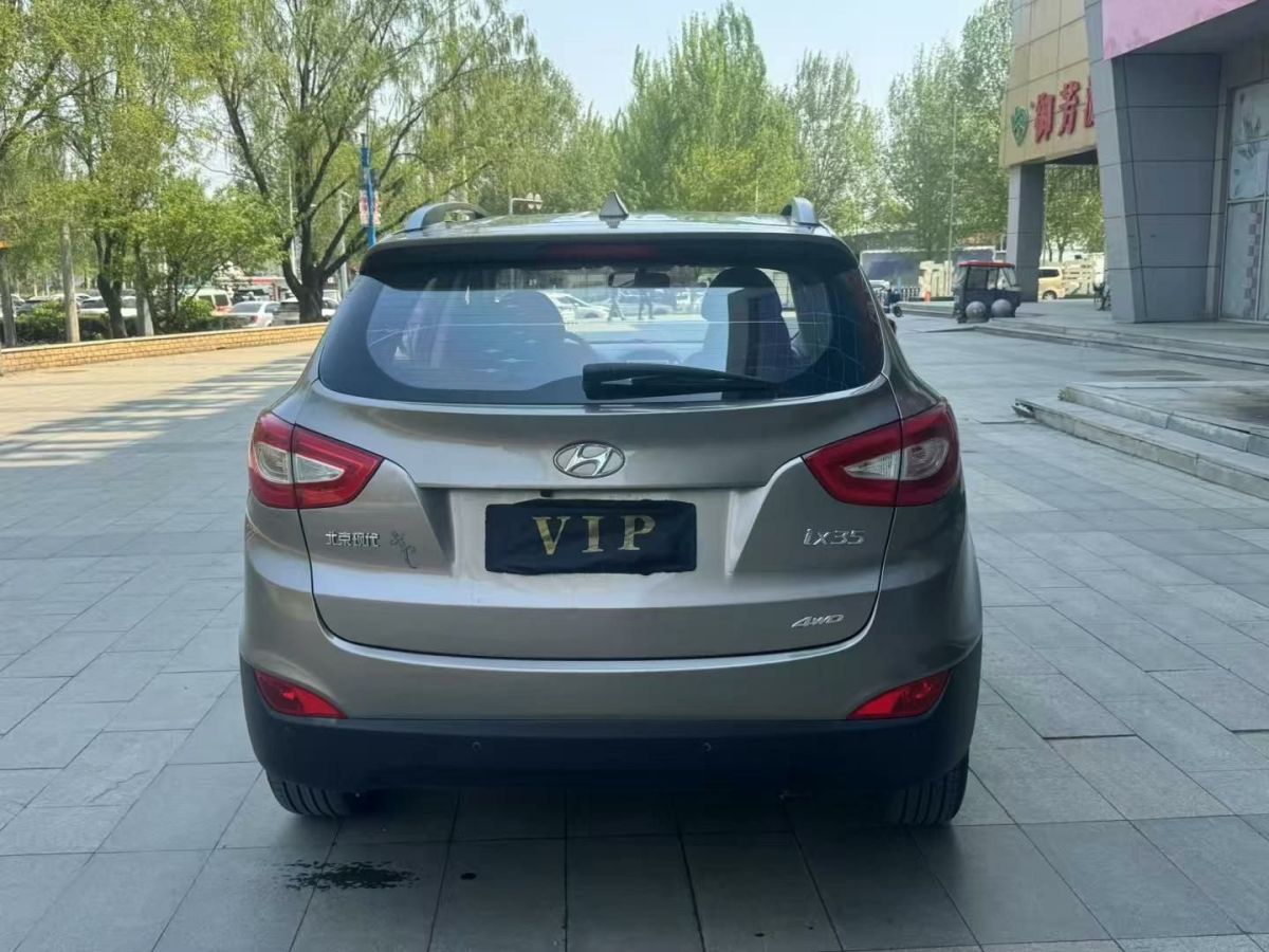 現(xiàn)代 ix25  2016款 1.6T 雙離合兩驅(qū)尊貴型DLX圖片
