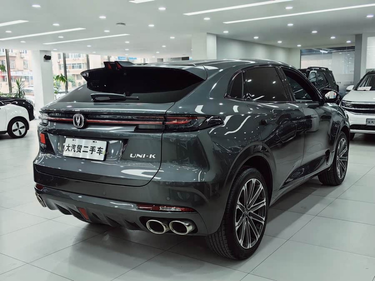 長安 長安UNI-K  2021款 2.0T 尊貴型圖片