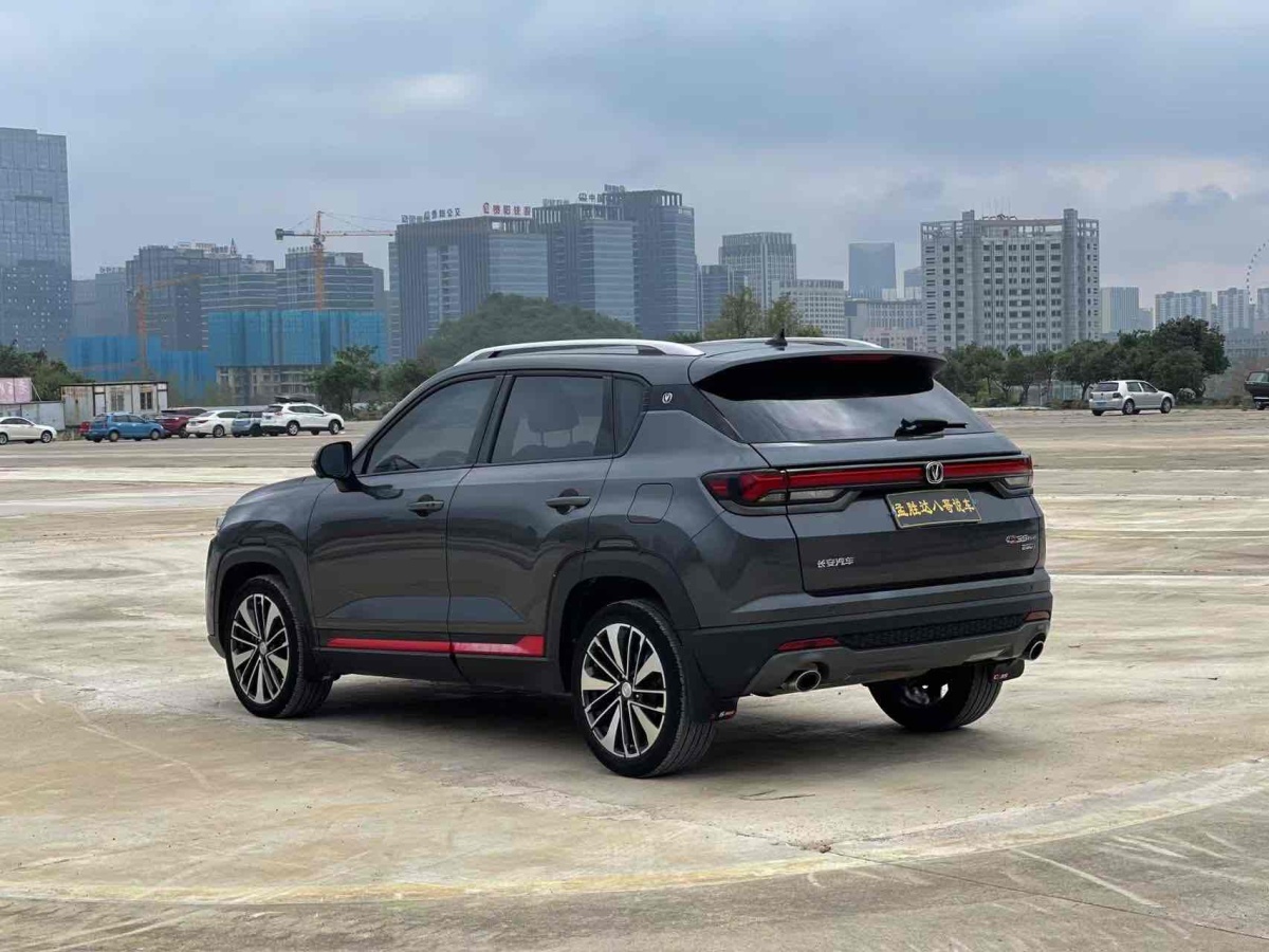 2021年7月長(zhǎng)安 CS35 PLUS  2021款 改款 藍(lán)鯨NE 1.4T DCT尊貴型