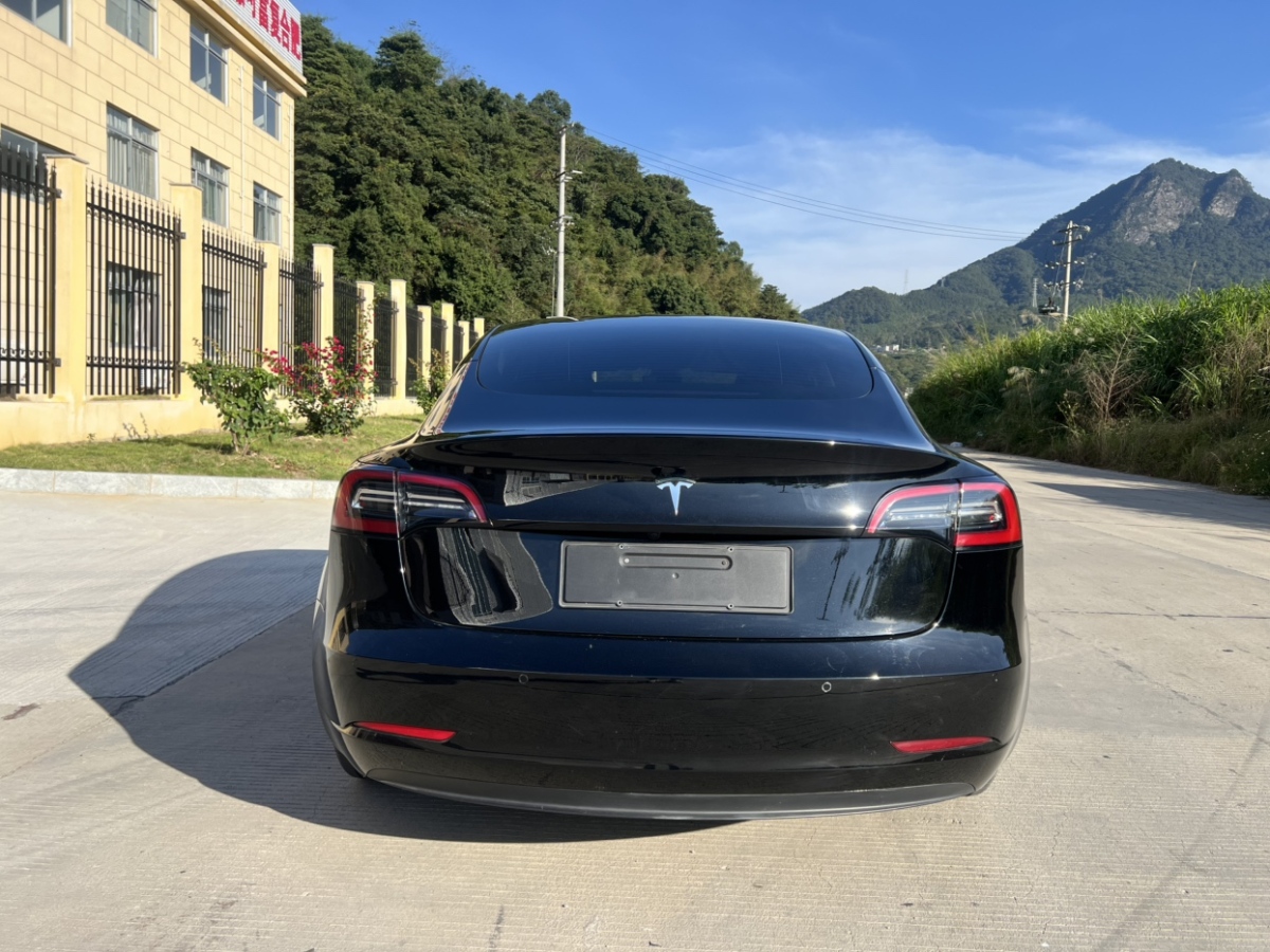 特斯拉 Model Y  2022款 改款 后輪驅(qū)動版圖片