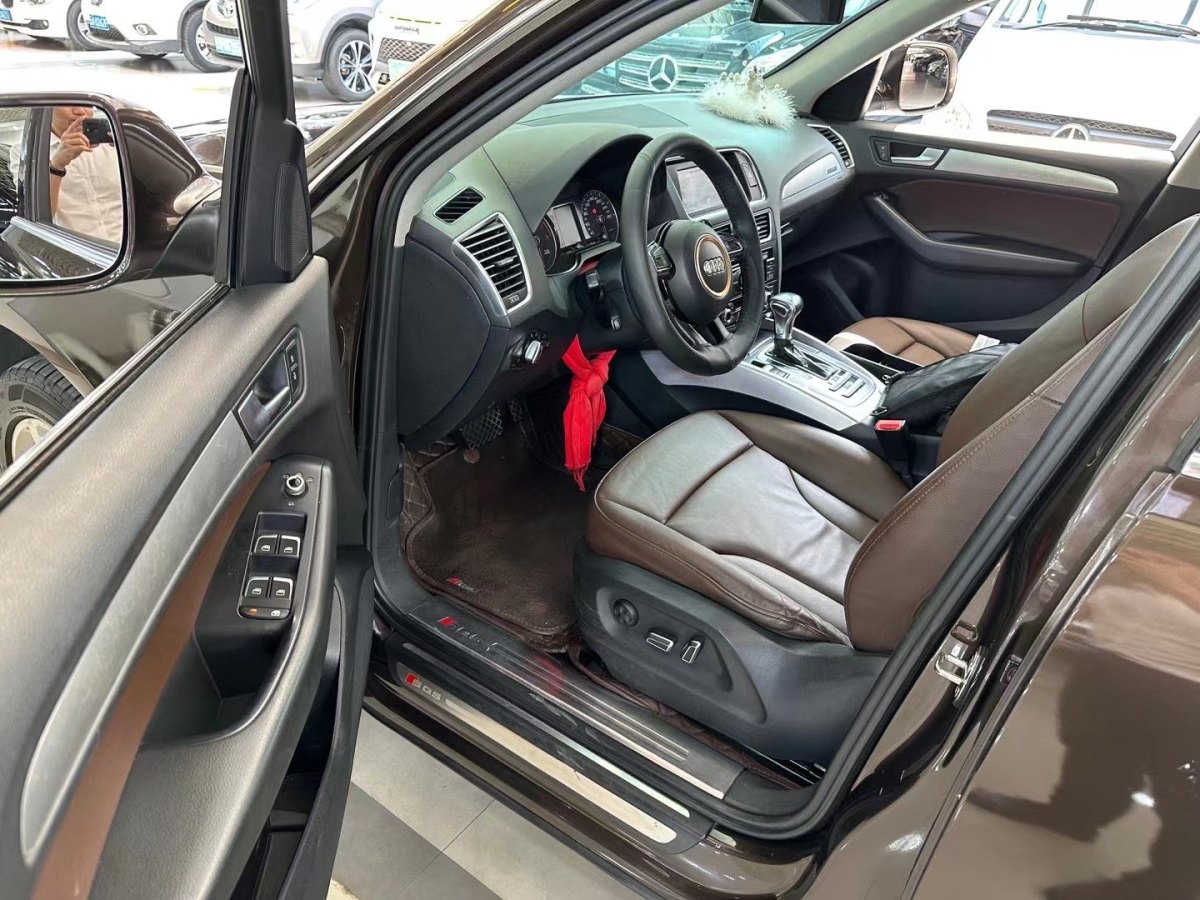 奧迪 奧迪Q5  2015款 40 TFSI 技術(shù)型圖片