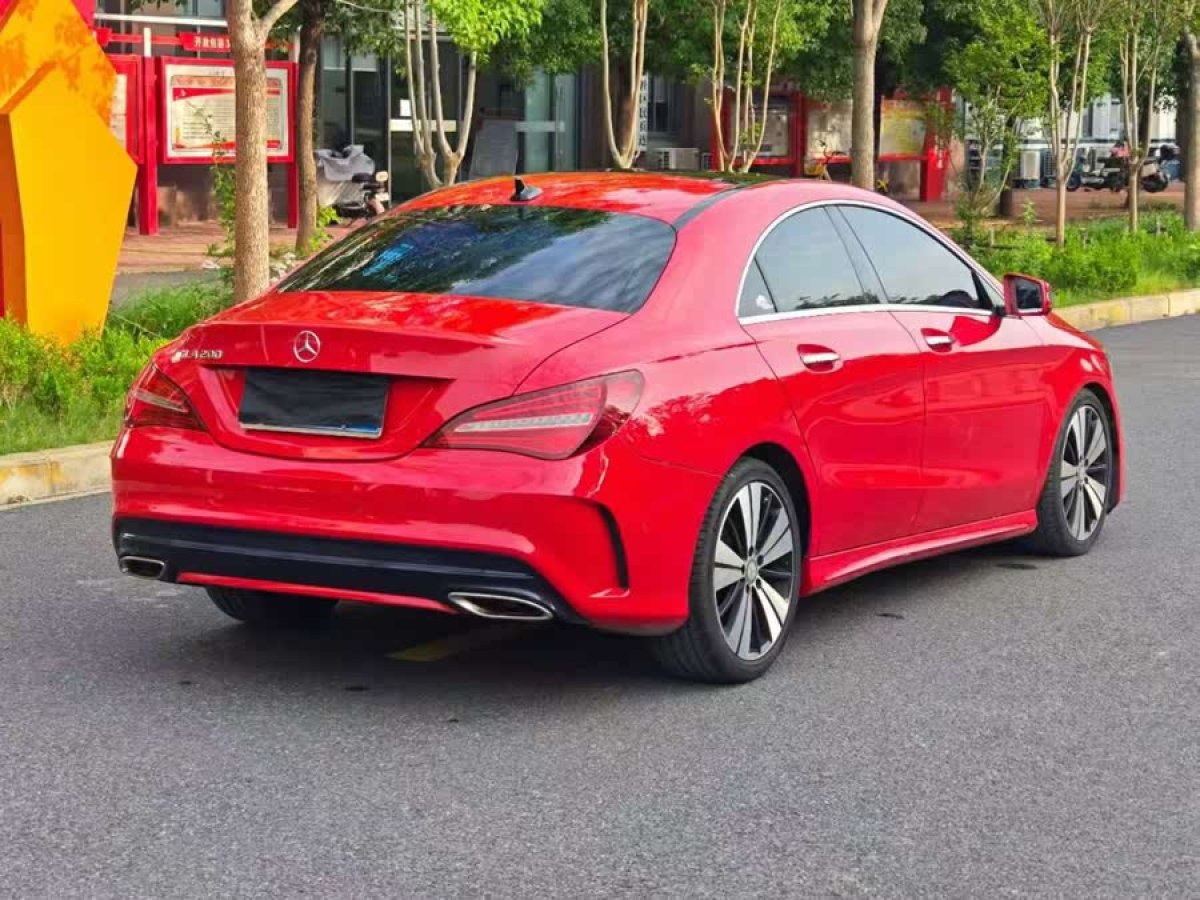 奔馳 奔馳CLA級(jí)  2016款 改款 CLA 200 時(shí)尚型圖片