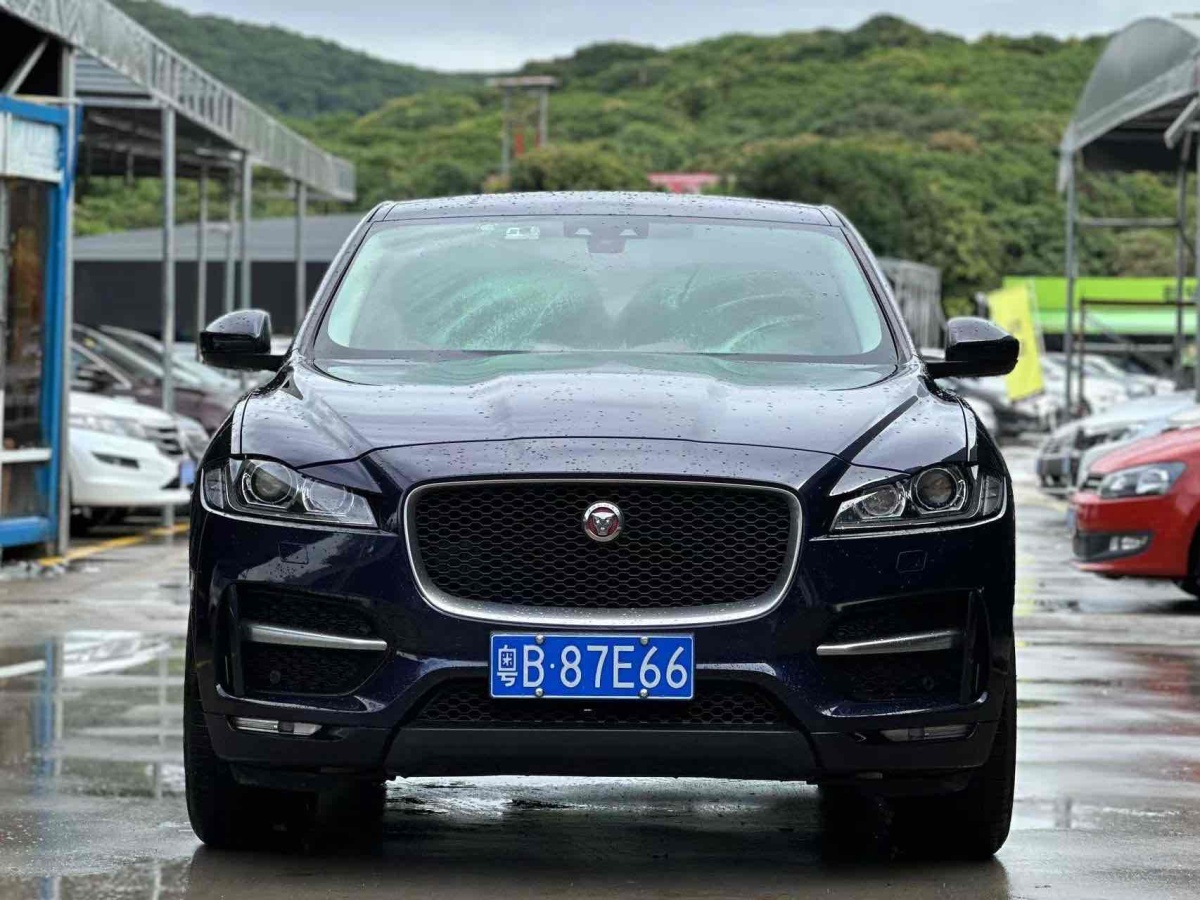 捷豹 F-PACE  2016款 2.0T 兩驅(qū)R-Sport運動版圖片